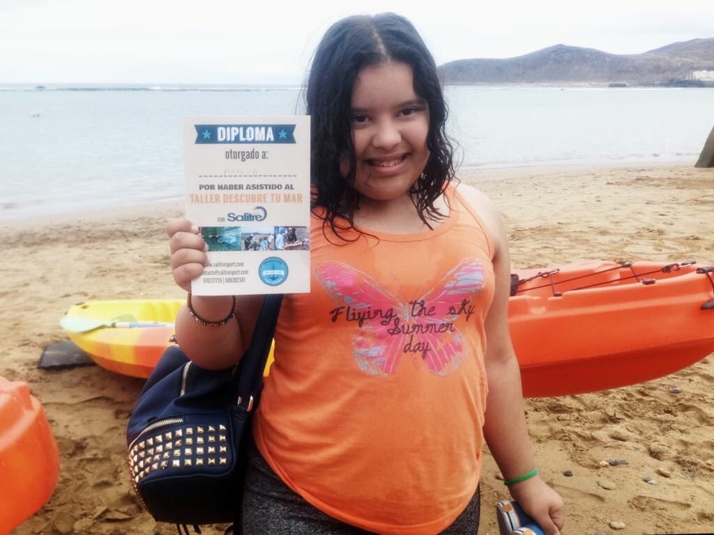JuegosDVida's tweet photo. El alumnado del IES Jerónimo Saavedra lo pasó genial durante la actividad de #kayac como parte del programa 'Enclave Divertida'. ✨

Lo hicieron tan bien que recibieron diplomas de Expertos en Kayac. 👏 ¡Felicidades! https://t.co/nc4UL9Zp0t