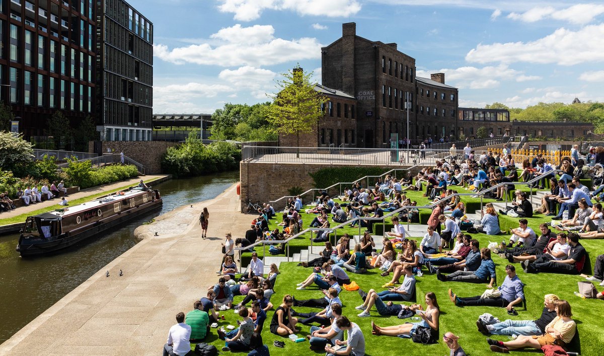 fivethingsnow's tweet photo. 3. Watch Wimbledon canal side this summer at Kingโs Cross. https://t.co/L0UMoHvAfW #tennis #wimbledon #London #livesport #5thingstodotoday https://t.co/9m9fHQ4RwM