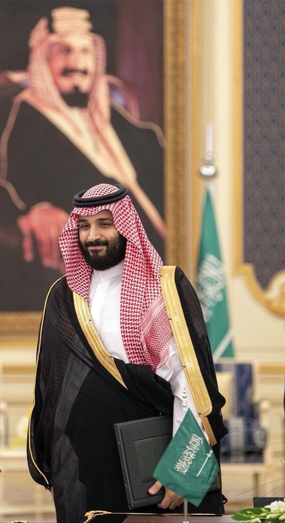 News_Ejazah's tweet photo. سمعاً وطاعة سيدي
مرت سنة من الطموح والانجازات
كلنا معك وكلنا نحبك
وكلنا مع رؤيتك سائرون 💚💚#نجدد_العهد_لولي_العهد 

- https://t.co/AEnM56H6sD