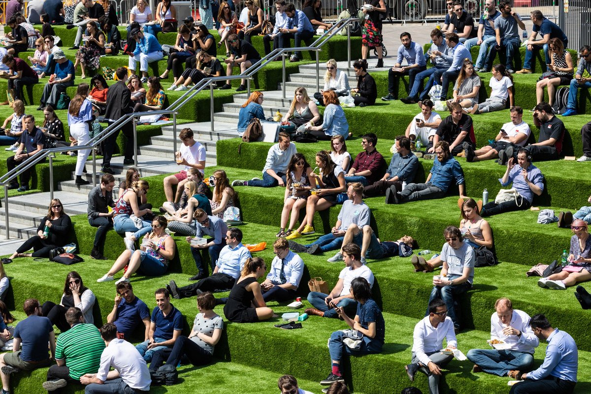 fivethingsnow's tweet photo. 3. Watch Wimbledon canal side this summer at Kingโs Cross. https://t.co/L0UMoHvAfW #tennis #wimbledon #London #livesport #5thingstodotoday https://t.co/9m9fHQ4RwM
