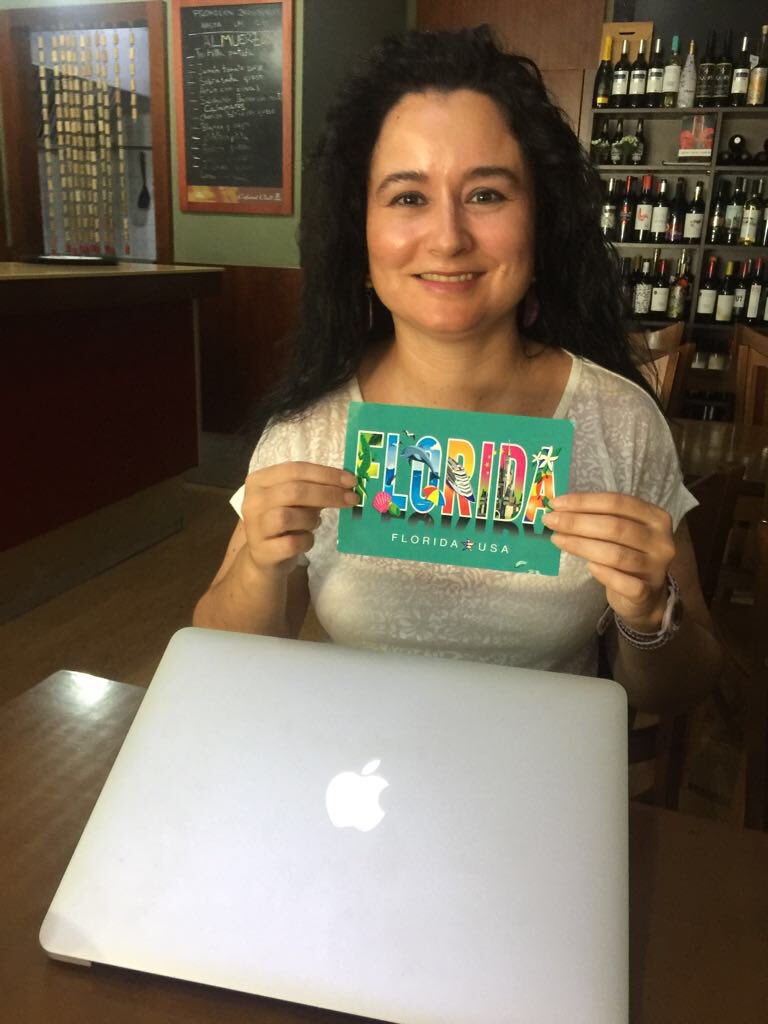 silviairanzo's tweet photo. I’m so happy to receive this postcard with greetings from Florida USA from my new good friend #mrx colleague @aliciamenanteau ‘Thanks again for your personal tour of the city... your city! We all fell in love with it!’ #Valencia #WWQual Worldwide Conference @qrca @AQRUK https://t.co/9ekffqmNO2