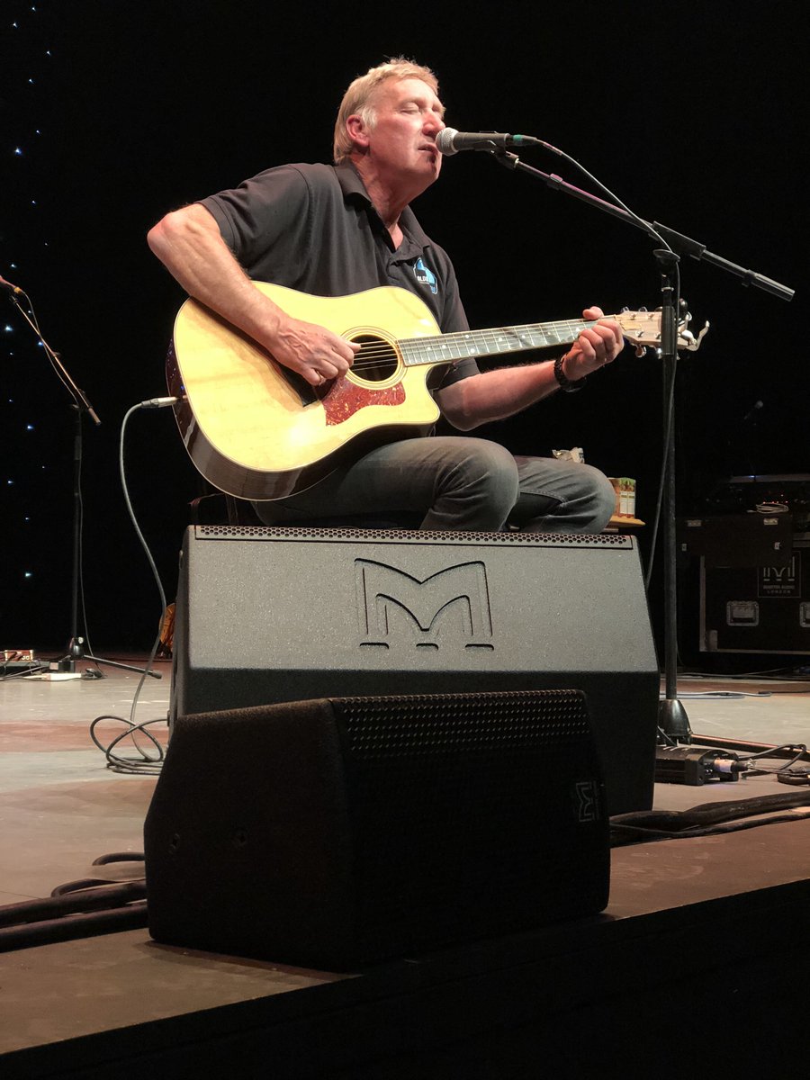 OldBarnAudio's tweet photo. Some great photos from our day at the @thehawthcrawley showcasing @MartinAudioLtd sound systems
#martinaudio #theatresound #exceptionalsound #soundsystems @JustineRClark #besharp
https://t.co/wK9rHFjWZJ https://t.co/rowLCpYrIt