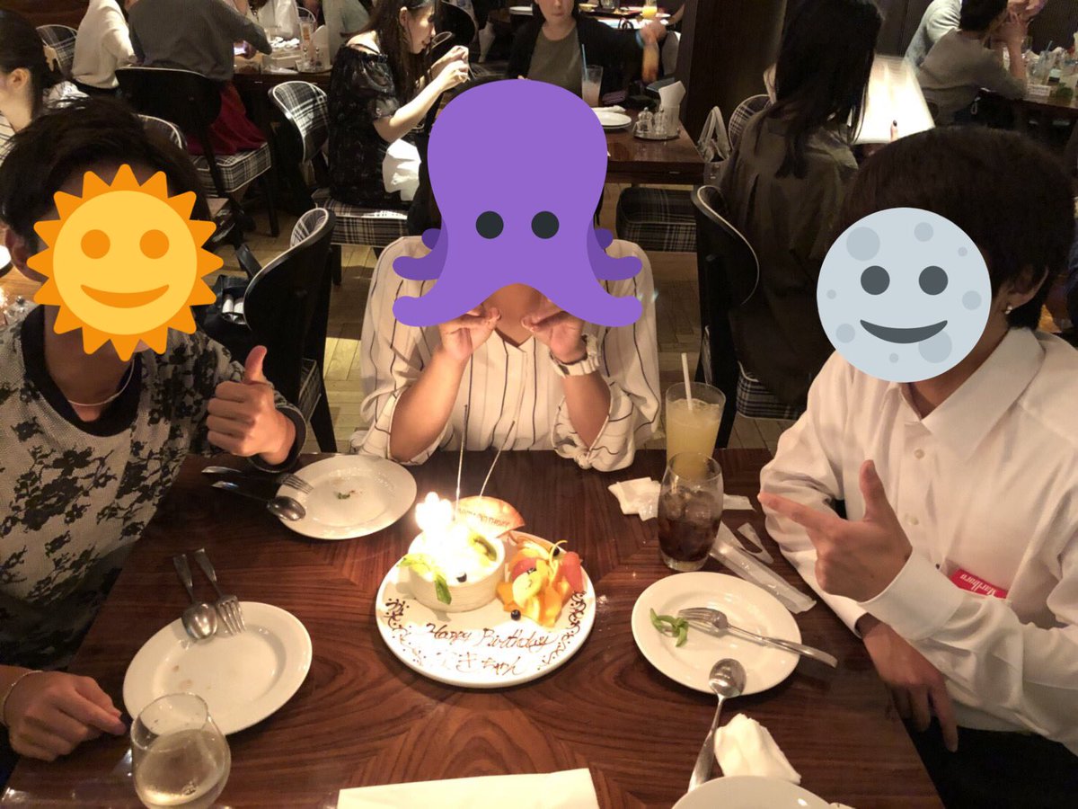 rain_09041's tweet photo. 友人の誕生日祝ってきました✌️
サプライズはいつやっても楽しい🌟
※顔は隠させていただきます
・
サプライズたくさん
やりたい人間です🙋🏻‍♂️
・
今回ほんのちょっとだったけど来年は夜景とシャンパンまで今の事業で成り上がる🔥
・
変わりたい人成長したい人等一緒にやりましょう！待ってます😋 https://t.co/oHc2ObuQge