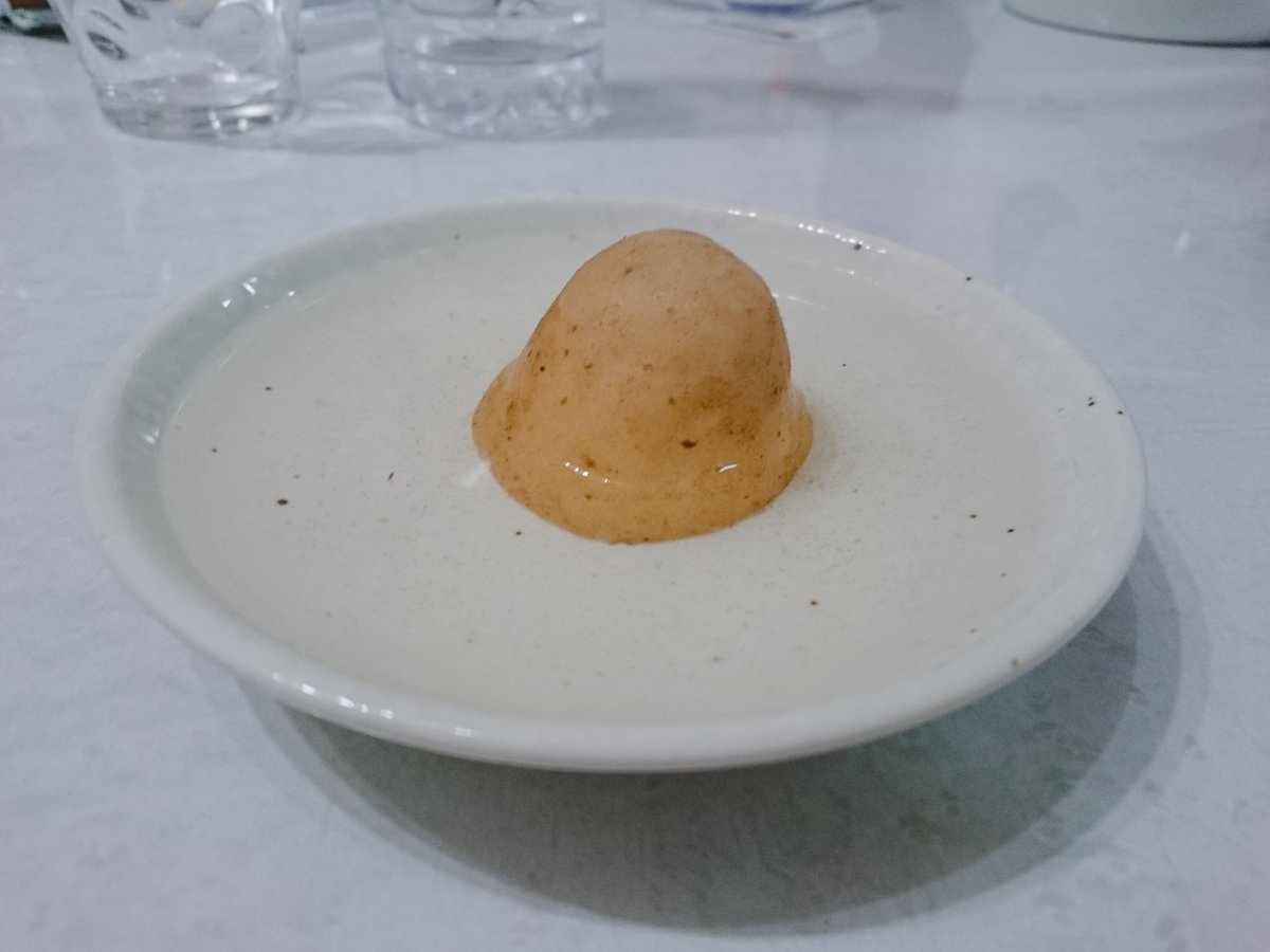 taka_roki's tweet photo. @kenta996236 @tsYhonoka @bk_ymd 料理サークル入ろうしとったくらいだでな笑
今はジャガイモ観察してます https://t.co/vUSfva0Ja6