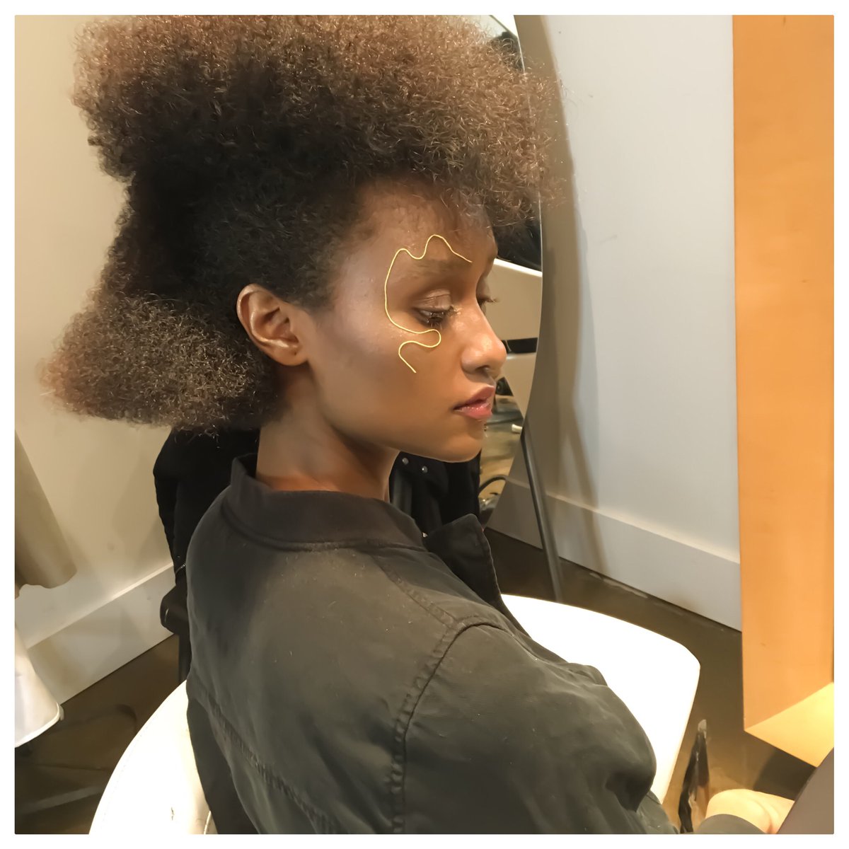 modmopottawa's tweet photo. Made with https://t.co/cWWYWC7rfP https://t.co/7AaIL9N0Jy
