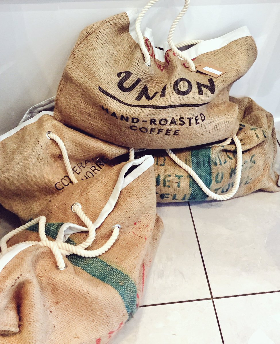 londonorganicpr's tweet photo. This season of #LoveIsland has gotten us #beachwear inspired and we think that these tote bags by @gunda_hafner, made from old coffee bean sacks, are the perfect beach accessory! They are available at our boutique #recycling #Sustainability #ecofashion https://t.co/gFsEkrGKOo