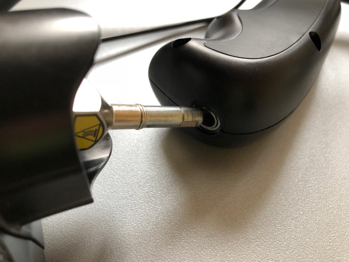 .<a href="/Tiffentweets/">The Tiffen Company</a> Dear tiffen-team - I'm facing issues with my Steadicam Volt (Kickstarter pledge) - contacted you via Kickstarter/tiffen.com/Facebook - the grip has come loose at the stem - what can I do about it - how to get in contact?