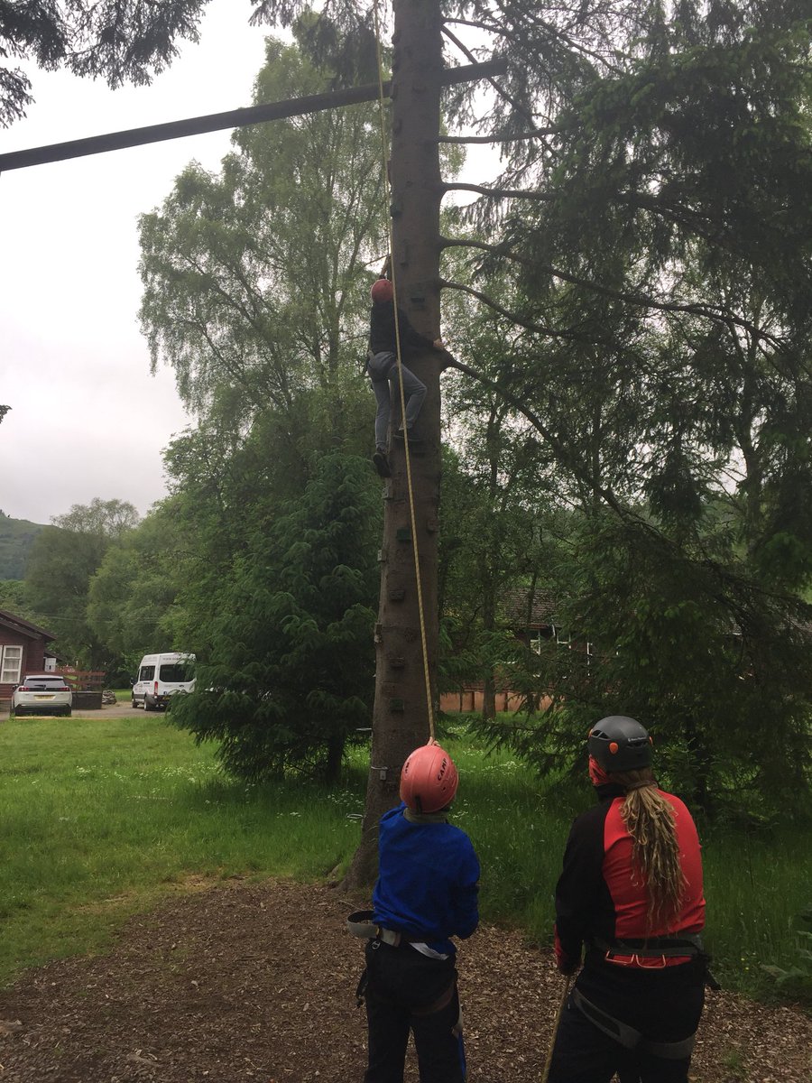 qvsprimary7's tweet photo. S1 worked well as a team at Dounans - Not for the faint-hearted ! https://t.co/JstBF7y56i
