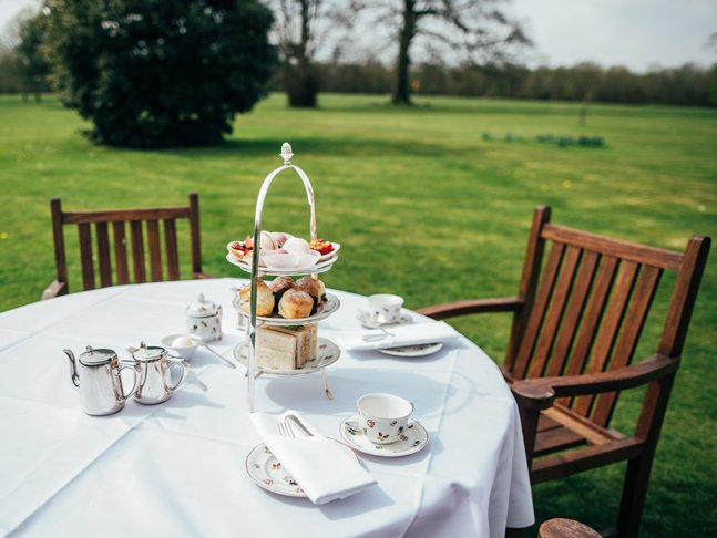LucknamPark's tweet photo. Father's Day Tea - the perfect treat! Choose from a delicious Full Afternoon Tea with either Whiskey or Local Ale served in The Library, Drawing Room or on the Terrace #FathersDay https://t.co/OUH9wYjL8H https://t.co/BJ90NP6egE