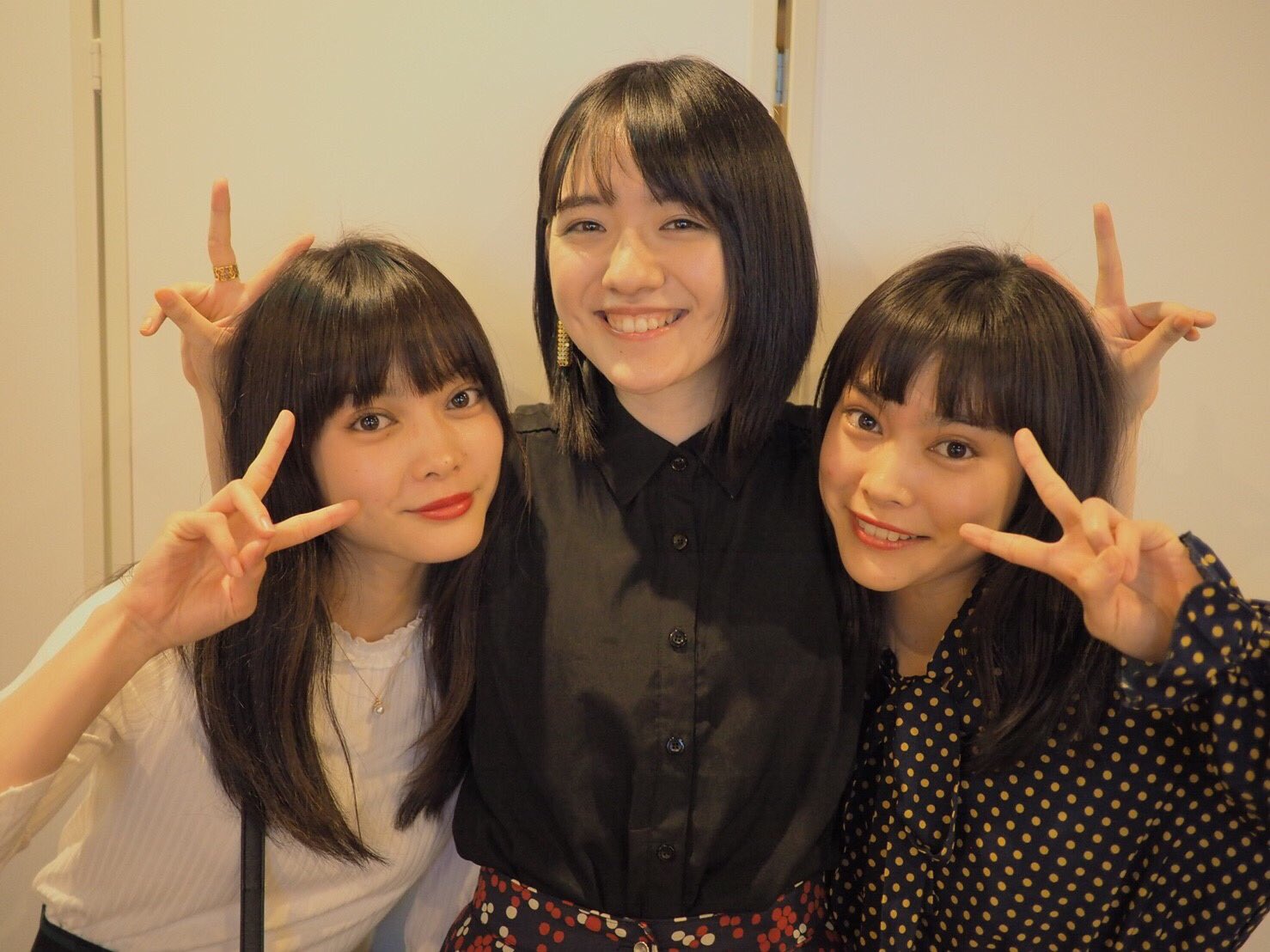 Mio Mioyae 映画 馬の骨 トークショー後 同じ事務所のメンバー 貫地谷しほりさんにも お会いできました 小島藤子 ちゃん 松尾薫 Mioyae