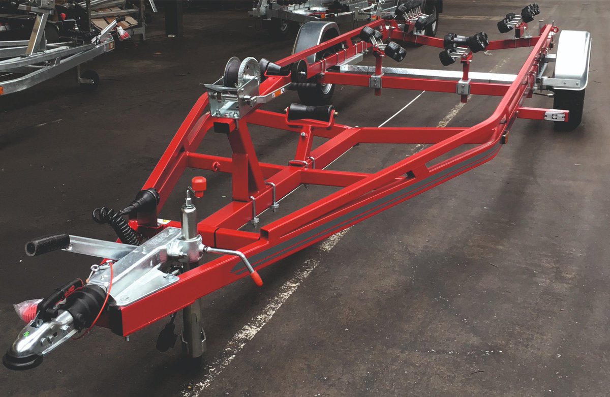 sbs_trailers's tweet photo. Roll into the week in style with a custom SBS Trailer to match your boat; with upgraded alloy rims and in any colour you like we will have the perfect match for you #followthestripe #MondayMotivation #weloveboats https://t.co/0tjmF9h64t