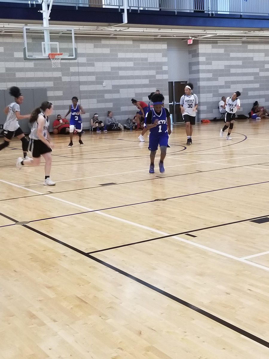 AKYBELITESPORTS's tweet photo. AKYB Elite Lady knights played awesome this past weekend against juniors and seniors!!
@CharlotteWBB @aggie_hoops12 @KUWBball @VCU_WBB @IndianaWBB @uncwbb @LSUwbkb
@AlabamaWBB @OleMissWBB https://t.co/bq0huB1XUg