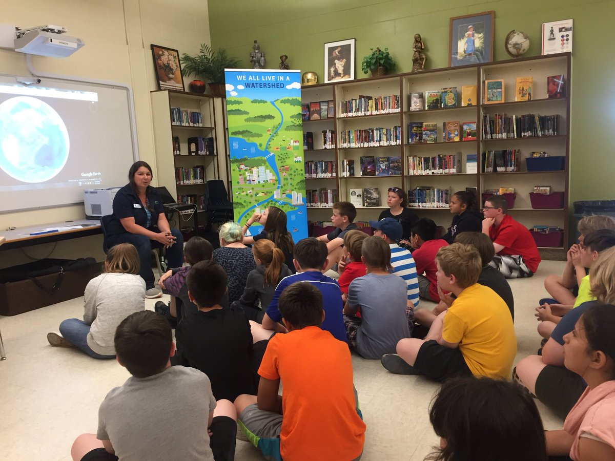 msgray5class's tweet photo. Thanks @quinteca for teaching us about our local watershed. We at @S_J_A_M are excited to take part in #streamofdreams in support of our water! @HPEschools https://t.co/BZYzonO7Lv