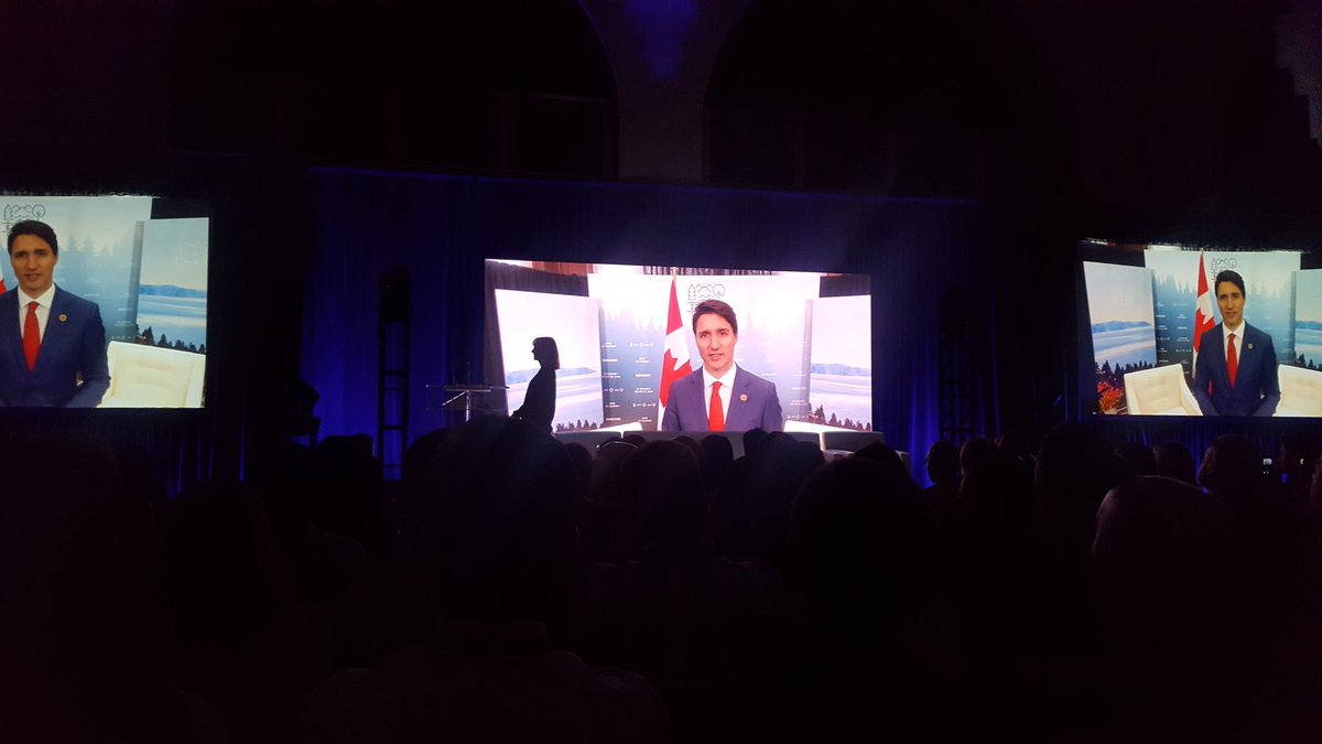 TribalScale's tweet photo. Shout out from @JustinTrudeau at #TOIC2018 👐👏 let's get ready to tackle innovation! https://t.co/J5BwO56uhy