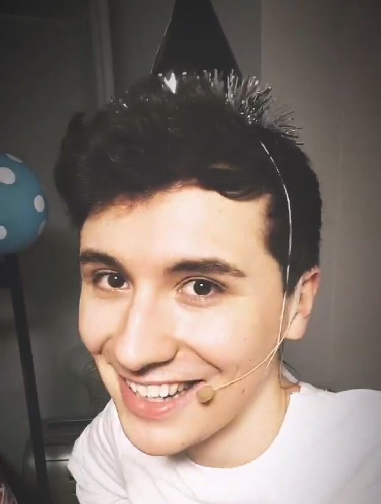 ervylove's tweet photo. Awe look at him! Happy birthday you squishy bean!
#happybdaydan #HappyBirthdayDan #weloveyoudan @danielhowell https://t.co/wysuUmyA2h