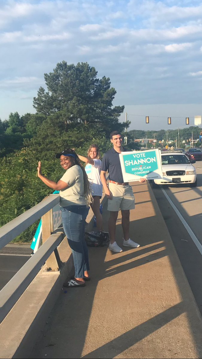 dshannonpierce's tweet photo. We are sign waving today. Someone called the police. The very nice officer said we can stay because we are holding our signs. It is a WONDERFUL LIFE! #campaign #Signs #SC4 #Gsptodc https://t.co/kVrmB89FBM