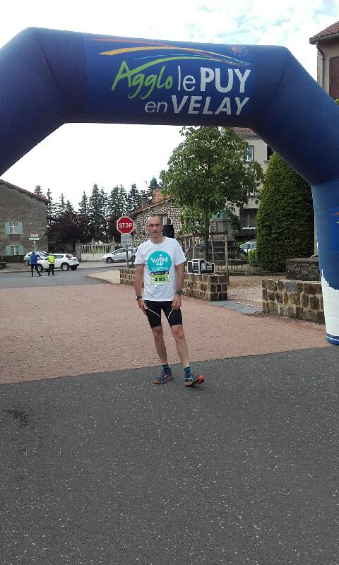 Adecco Le Puy Langeac, Clients et Intérimaires ... Tous engagés pour le Grand Trail de St Jacques de Compostelles - 250 kms cumulés au compteur de l'association Win4Youth - Merci et chapeau bas à notre coureur et nos 10 randonneurs ;)