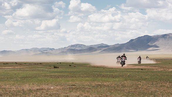 odmag's tweet photo. After 10 Days in #Mongolia, #TeamIndia finish 18th overall at the @BMWMotorrad #GSTrophyMongolia. A bit disheartening, yes, but this is only the beginning of greater things at the #GSTrophy!
Read here: https://t.co/2di5ITEqmF

#GSTrophy2018 #MakeLifeARide #odmag #ODmaginMongolia https://t.co/aHJ0VI4gst