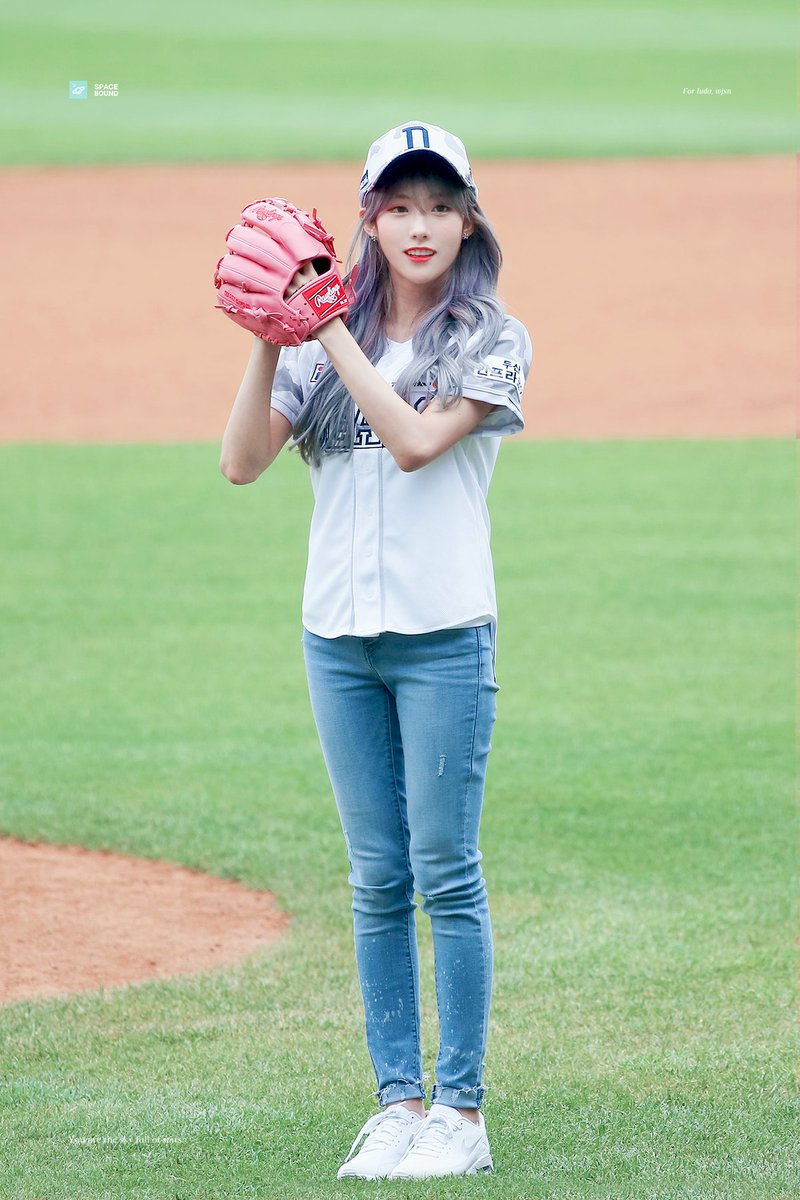 SpaceBound_97's tweet photo. 180610 야구만화 아닐리,,,,
#루다 #우주소녀 #WJSN https://t.co/hhPAOYI4nW