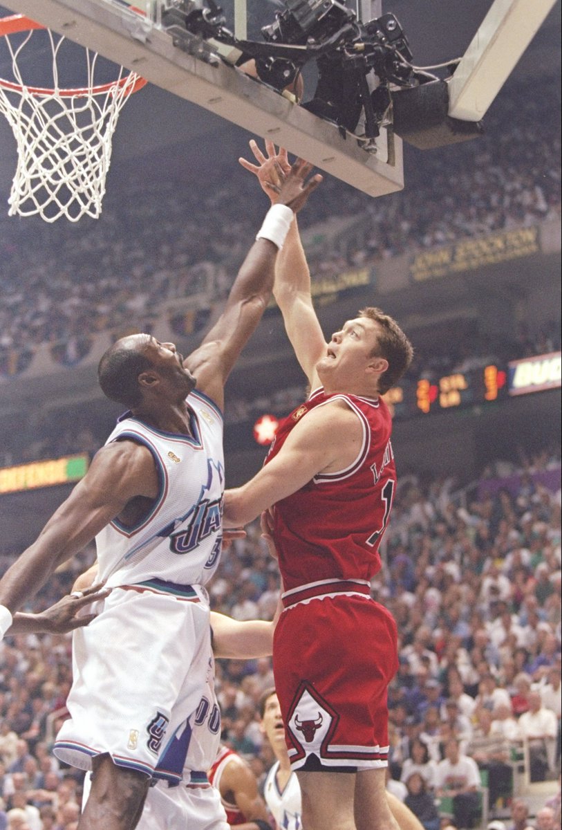 CBSSports's tweet photo. 21 years ago today, Luc Longley DOMINATED the Utah Jazz in Game 5 of the NBA Finals with 12 points, going 6-7 from the field. 

Michael Jordan did some good stuff too. https://t.co/HwEeF1sxdI