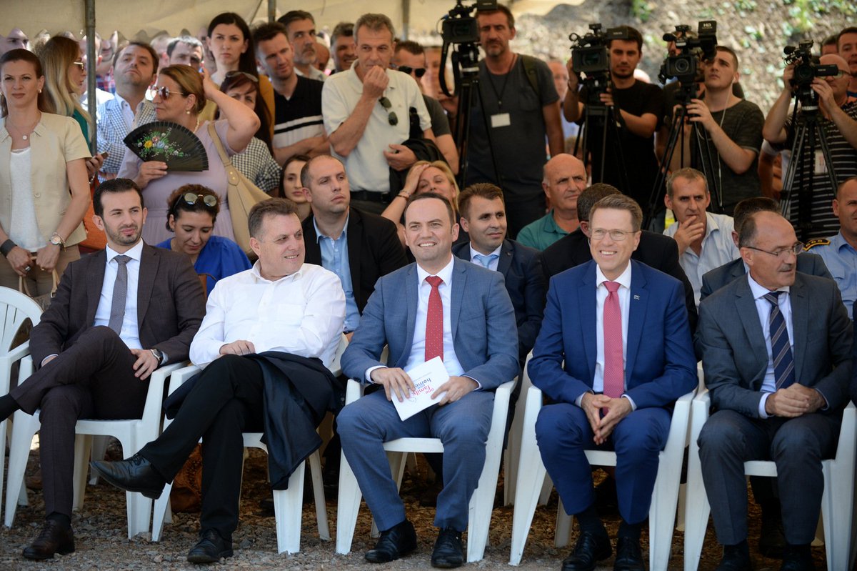 Bujar_O's tweet photo. By building joint projects, we are investing in our joint future! ��ogether w/@Enver_Hoxhaj, @AmbassadorEU, @ApostolovaEU at the ground breaking ceremony for the construction of a joint 🇲🇰- 🇽🇰 border crossing #Belanovce – #Stancic https://t.co/bVCHF7DcRo