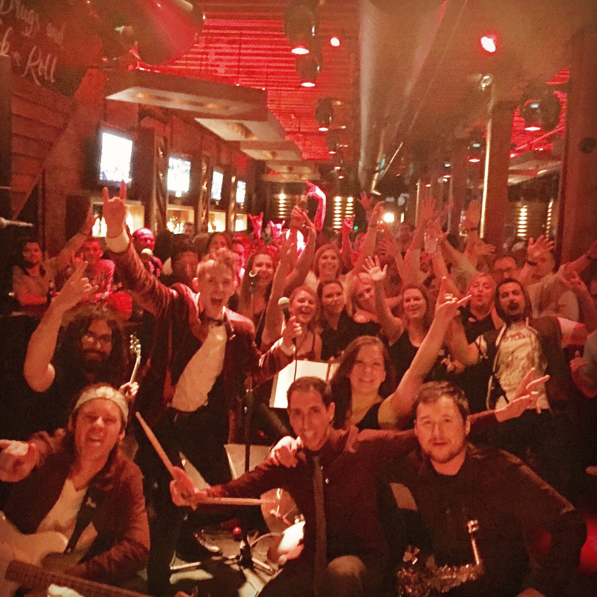 DTFunkBand's tweet photo. @social25chicago you have been funked! Chicago is always #downtofunk #dtfunk 😜🤘🏿💜
Had a blast playing at the @social25chicago ! Can't wait to do it again!
This Wednesday we are in Bloomington at @thebluebirdbar ! Music starts at 11 let's party!!!
#dtfunk #funkymusic #dtf https://t.co/XkmTR4r83s