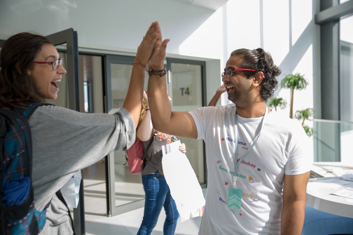 Lifeattrivago's tweet photo. And we are in! Thank you to everyone involved for providing such a smooth transition into our new home in Düsseldorf Media Harbour 🙌 #lifeattrivago https://t.co/P4O4M7SNSi