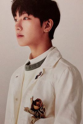 RPG13_'s tweet photo. ten; nct @_Ten13 https://t.co/FcXiP19MJl