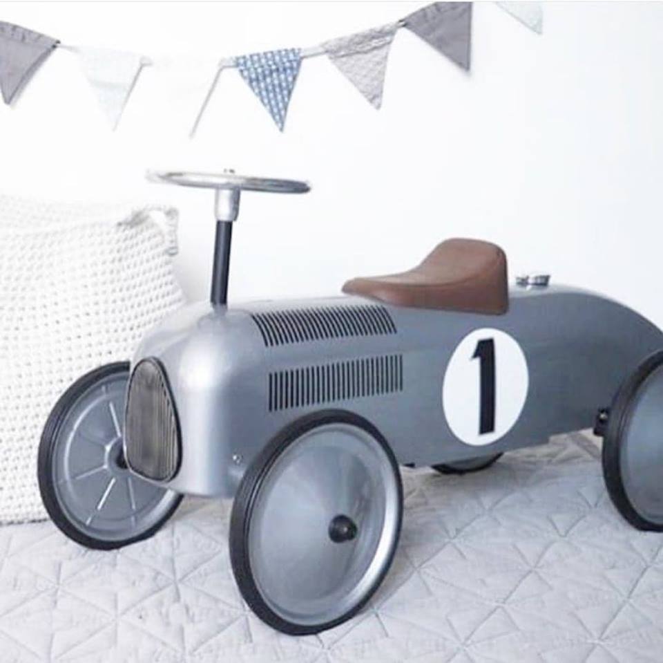 Goki_uk's tweet photo. Let's race!
#car #racingcar #kids #toys #toycar 
photo by @ptitloupetcie (IG)
@K_Play_uk https://t.co/68cew4KOea