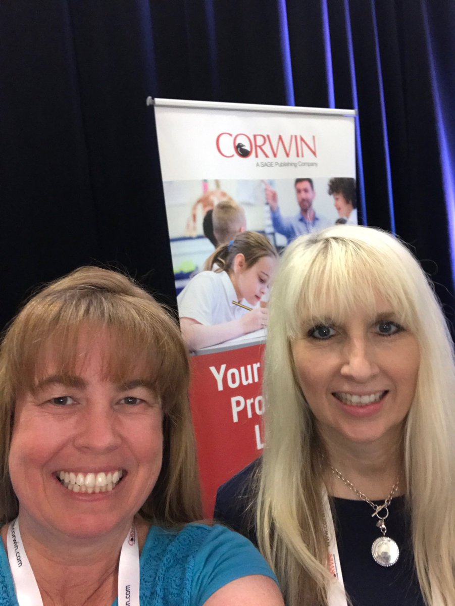LenetteReece's tweet photo. Rundle admin ready to get our learn on! #Rundlerising #PZ7rocks #ccsdachieves #changingtheworld #UtahVL https://t.co/VXz2ofQYl4