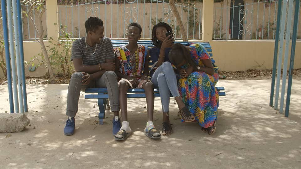 PatisenCuisine's tweet photo. La discussion semble animée entre cousins de la famille Sène ! Retrouvez les ce soir dans #AdjaSérie. #SenRamadan #PATISEN #Kebetu #Team221 https://t.co/WBToqUlUM9