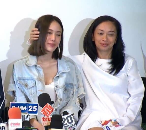 -ข้าม- tweet media