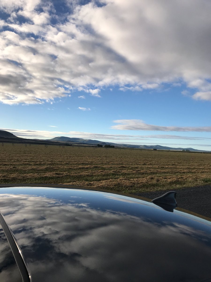 eddrliza717's tweet photo. Beautiful basin morning as I drive to Alturas for Techstravaganza! #modocedtech https://t.co/7SMR31pNnH