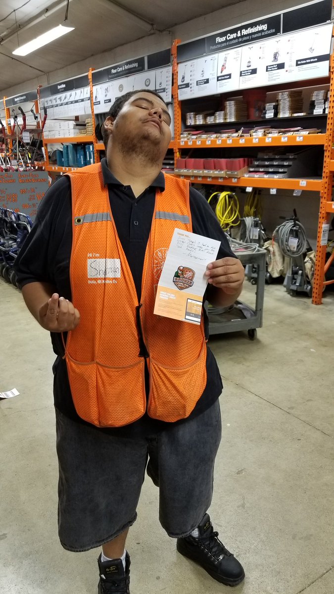 defranco1586's tweet photo. Pro loader Sherman got his first bronze award today!! Great job sir!! @linda7664 @PjacksonHD3819 @sours25 @wendyrr7 https://t.co/8Y1iA7Aegr