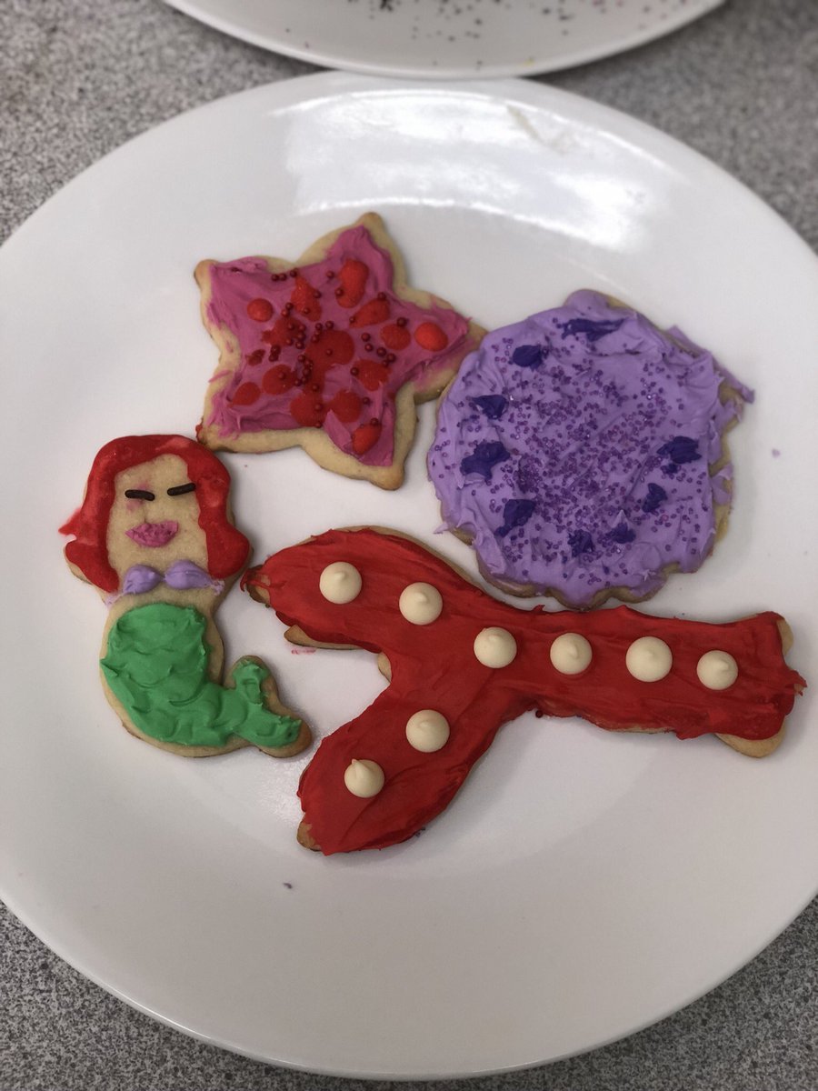 porteredtech's tweet photo. A few of my favorites from sugar cookie wars! #weareums #fcpscte https://t.co/aGwTkCawiM