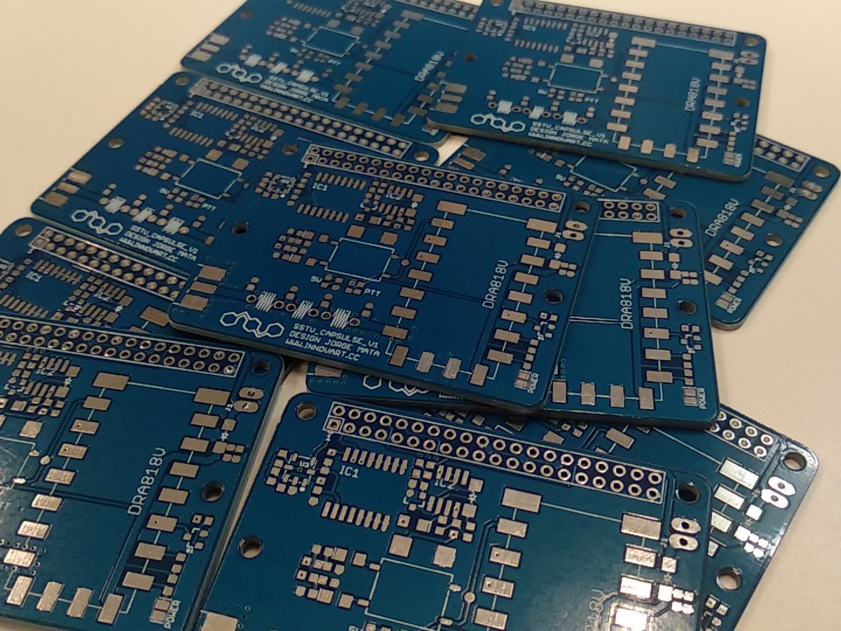 Innovart_cc's tweet photo. Ya han llegado las pcb de la nueva cápsula #sstv del globo sonda #servetIII 
Listos para montar y realizar las pruebas!!  🛰️🚀🛰️🚀 @etopia_  @labs_cesar https://t.co/K0BZhjGGqR