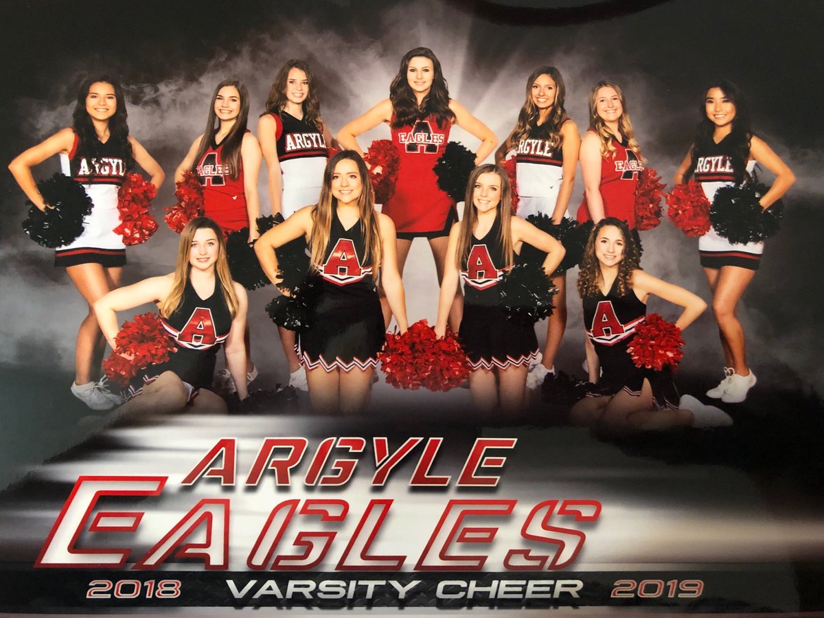 ArgyleCheer's tweet photo. Team pic is in!! #Argylecheer #WeAreArgyle #VarsityCheer https://t.co/EnzjOCWDAW