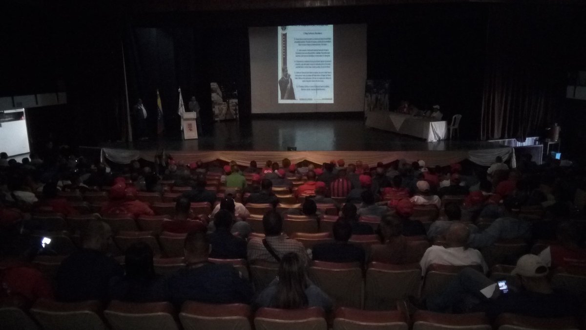 José Gil (@josegilpsuv) on Twitter photo #Ahora, desde el Teatro de Sidor, las y los trabajadores se reunen en la discusión y propuestas para el empoderamiento de la Clase Obrera en el marco del Congreso Ideológico Capítulo Bolívar... #RebelionDeAngosturaSidor <a href="/NicolasMaduro/">Nicolás Maduro</a> <a href="/TareckPSUV/">Tareck El Aissami</a> @ #Ahora, desde el Teatro de Sidor, las y los trabajadores se reunen en la discusión y propuestas para el empoderamiento de la Clase Obrera en el marco del Congreso Ideológico Capítulo Bolívar... #RebelionDeAngosturaSidor <a href="/NicolasMaduro/">Nicolás Maduro</a> <a href="/TareckPSUV/">Tareck El Aissami</a> @