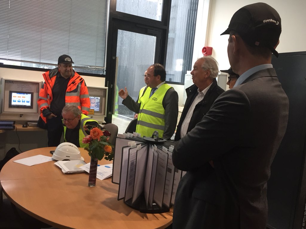 PatrickLEFEBV18's tweet photo. @ENGIEgroup s’engage aux côtés de l’AURAN pour contribuer à la mise en oeuvre de l’observatoire de la Transition Énergétique. Signature de convention sur le site de la chaufferie biomasse de Malakoff @NantesMetropole https://t.co/9XIYxpmiPO