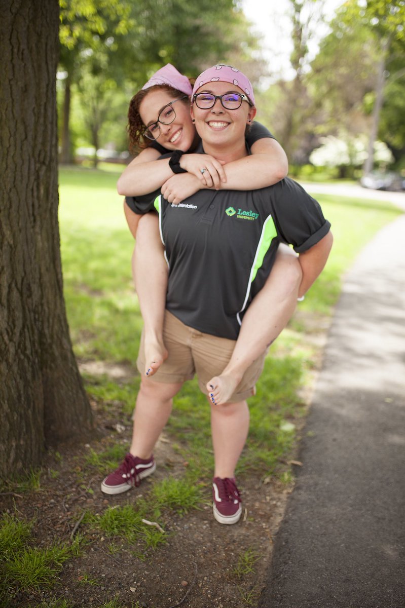 LynxOrientation's tweet photo. Say hello to the Pink Team! @LUOLCass &amp; @LUOLKeri https://t.co/sxnSn4h8Va