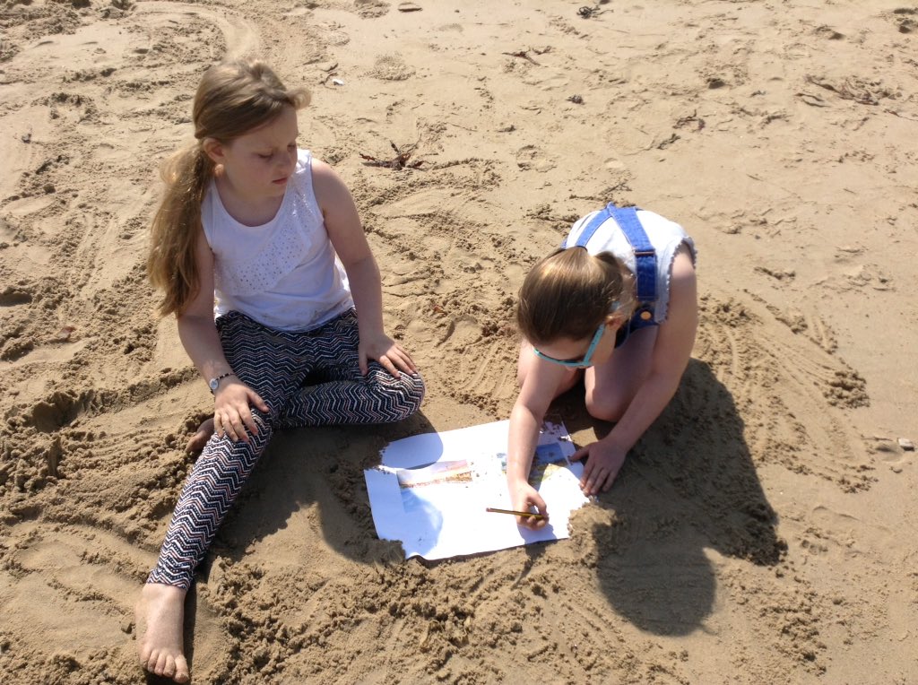 MissScottFallaP's tweet photo. Year 4's trip to the beach. We did a double bubble comparison for English... @FallaParkSchool @Miss_Carr_Falla https://t.co/JFySxRN6bi