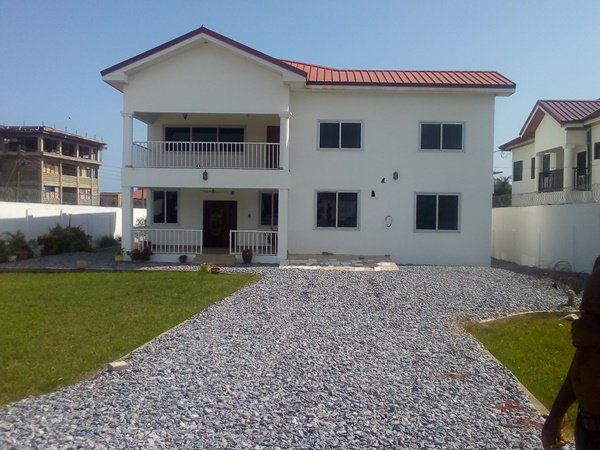 SleepWellingh's tweet image. A beautiful four bedroom house is readily available to let at Tse Addo. This property is very spacious on the inside as well as the outside, with very beautifully landscaped grounds. It comes with a three bedroom boys quarters as well. Call Unipac Properties on 0505359301