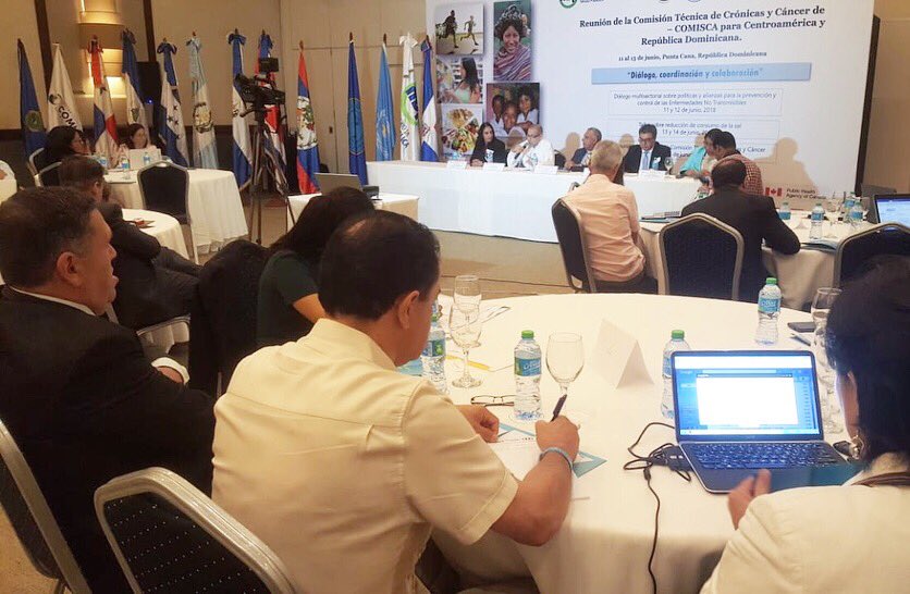 SaludPublicaRD's tweet photo. AHORA se realiza en Punta Cana la reunión de la Comisión Técnica de Enfermedades Crónicas y Cáncer del COMISCA. Este evento forma parte de las iniciativas asumidas por el país, a propósito de la presidencia Pro-Tempore del COMISCA.
#RDPPTCOMISCA2018 #SaludPúblicaRD @SECOMISCA https://t.co/bdKGGsiNJ0