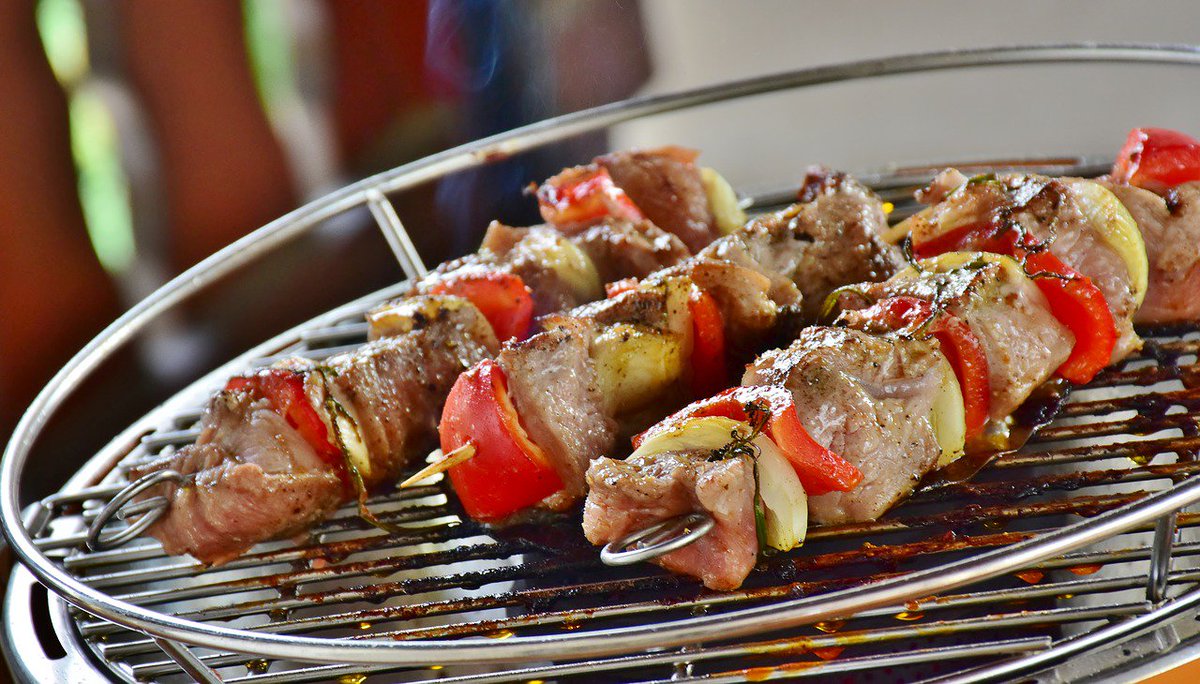 De inschrijvingen zijn geopend! Op woensdag 4 juli 2018 is het weer tijd voor onze traditionele Netwerk BBQ op het Strand. Net als vorig jaar zijn we weer te gast bij Strandpaviljoen Buiten op het Zwarte Pad in Scheveningen. denhaagdirect.nl/haagsche-busin…