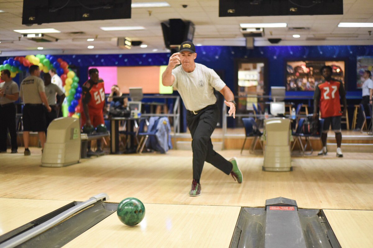 Buccaneers's tweet photo. Rooks meet rooks 😎 Both Bucs and Tampa Fire Rescue rookies are facing off with a bowling tourney this Monday morning!

#GoBucs☠️ https://t.co/VsuutR4nez