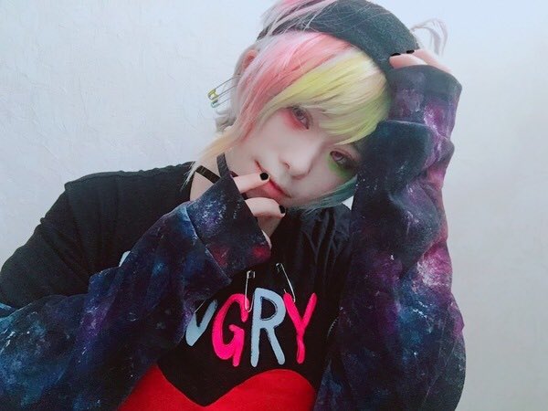 天梨 多忙 狼ゲーム 森 飯田 リンタロウ 復讐の始まりと終わり リンタロウsideが熱い ので久々に リンタロウやりました 黒髪はおはつ ゲーム後のリンタロウと復讐前のリンタロウを意識しました スタジオわさびさんへの感謝と愛が日々止まら