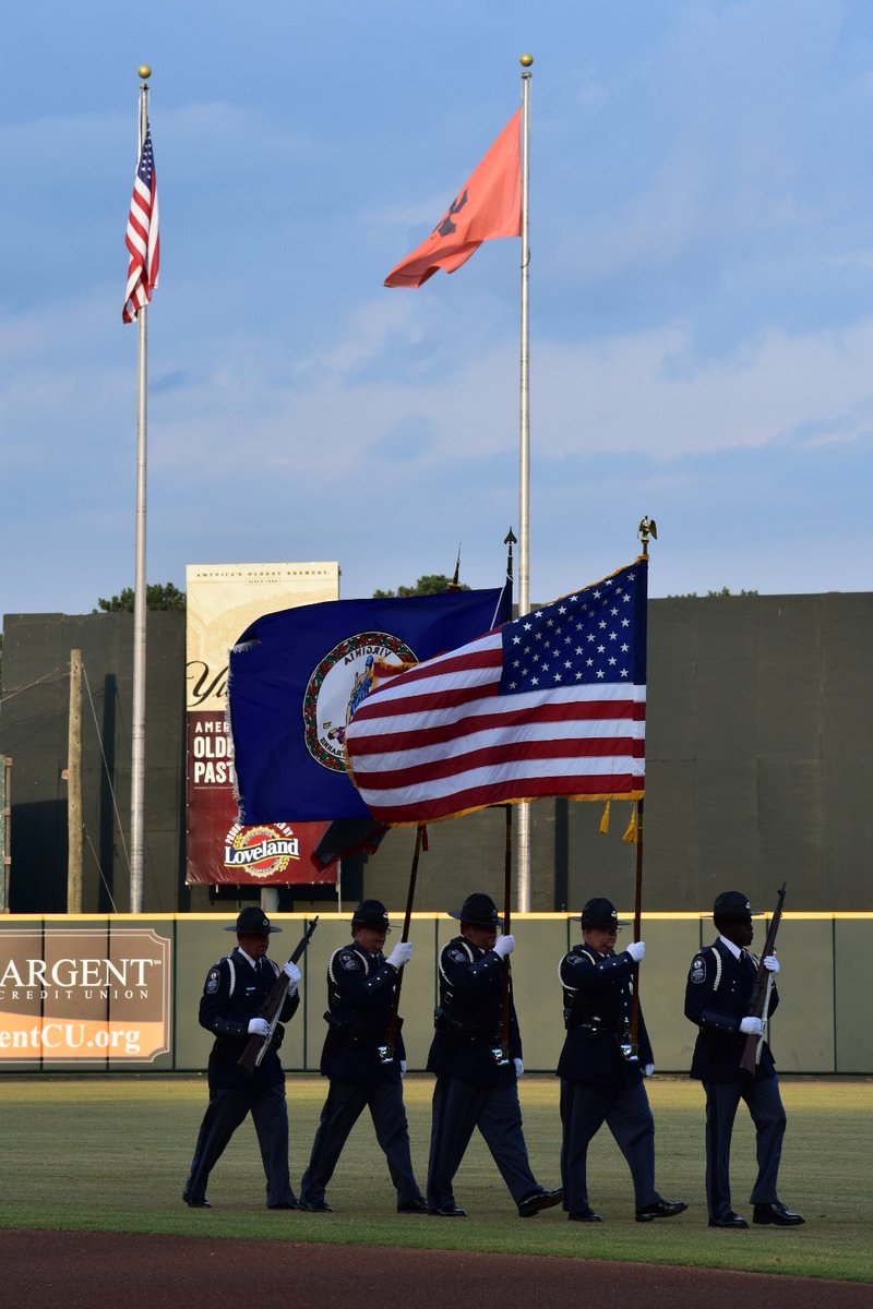 VaCapitolPolice's tweet photo. One last shot for all you flag fans from Friday evening, when the @VaCapitolPolice honor guard presented the colors before the National Anthem at the Richmond Flying Squirrels' game. #SquirrelsBaseball https://t.co/IQWEORx4N9