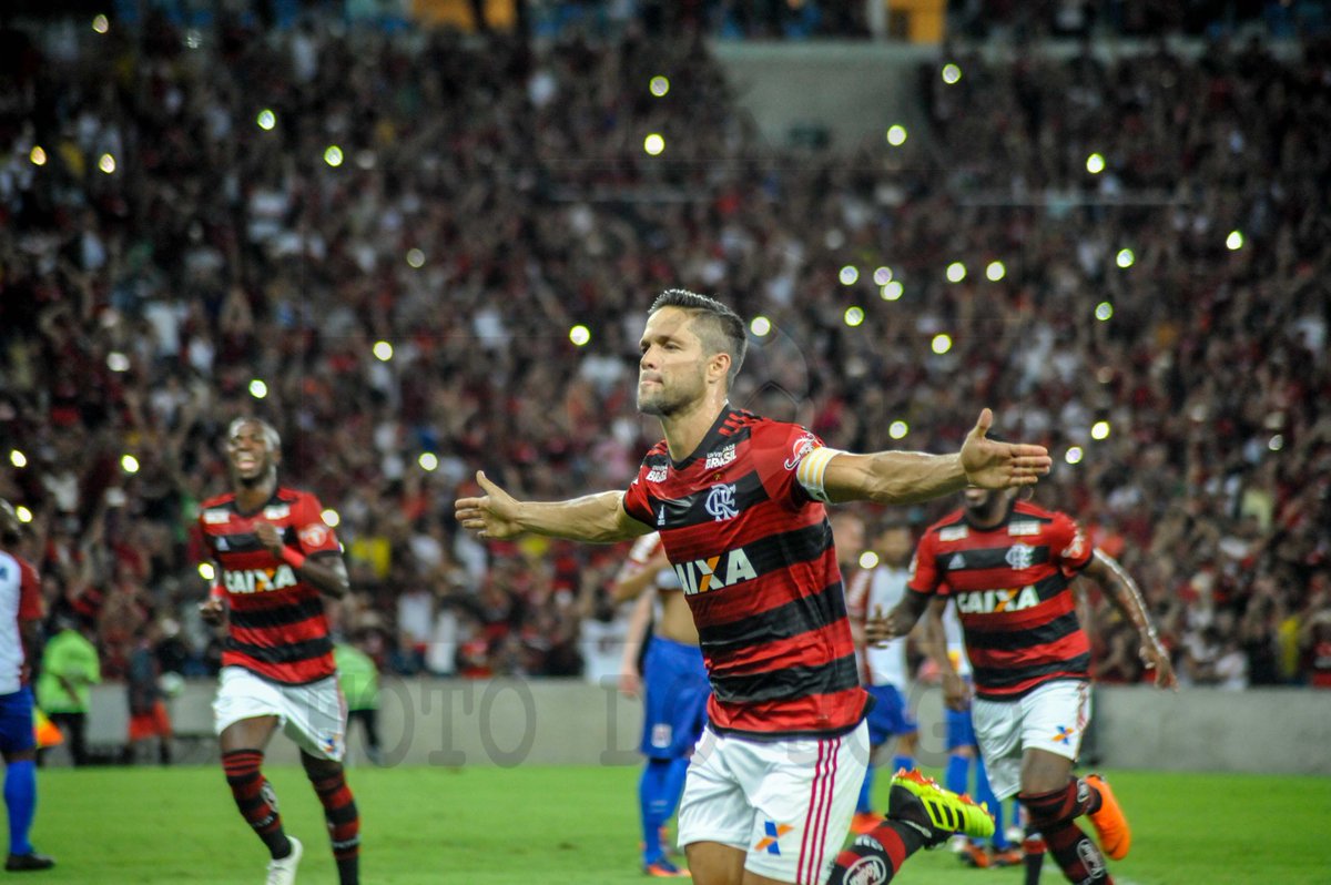fotodojogo's tweet photo. #fotodojogo📷
Imagens de @ribasdiego10 na comemoração do seu gol.
@Flamengo 2x0 @ParanaClube, pela 11ª rodada do Campeonato Brasileiro
Créditos: Nayra Halm/fotodojogo
#trmaraca #FLAxPRC #diegoribas #ferj #CBF #fotodojogonobrasileirão #CampeonatoBrasileiro @ribasdiego10 https://t.co/00RZgWlmyO