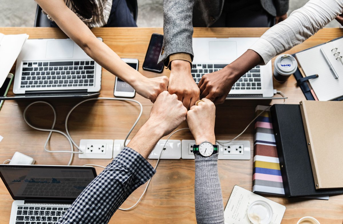 coretec_io's tweet photo. Part 2 from our Articles on Remote Work Series.  

What are some of your favourite tools for communication and team collaboration?  Here's what our team uses both internally and with our clients: https://t.co/KdHpqLHxJl #Communication #Collaboration https://t.co/oGygvXr6TQ
