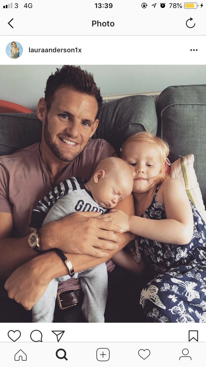 coronaboy7's tweet photo. So was very bored and did some digging into laura from #LoveIsland2018 and she’s got 2 kids 😱🤯😬 https://t.co/My4qJqW63A